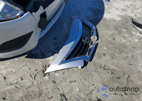 2017 Nissan Versa S z USA, uszkodzony, nr VIN 3N1CN7AP2HL879926